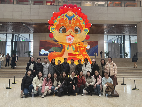 感悟工匠精神，綻放巾幗芳華——農(nóng)墾中心開展慶“三八”主題活動(dòng)